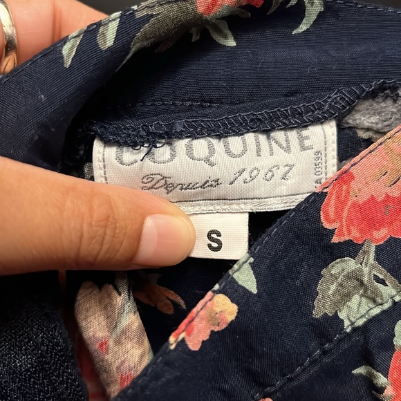 Gorgeous navy blue with flower print Mini Skirt Size S - Picture 2 of 5